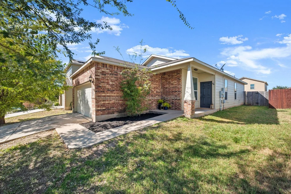 Unit for sale at 5704 Levenwood LN, Austin, TX 78724