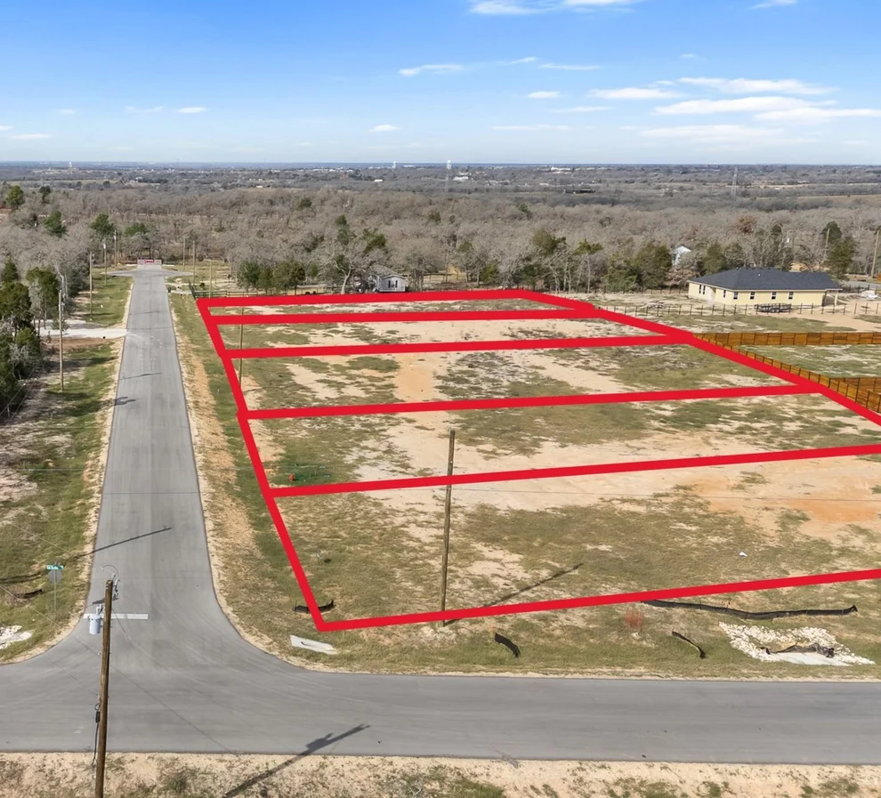 Unit for sale at 362 La Selva DR, Elgin, TX 78621
