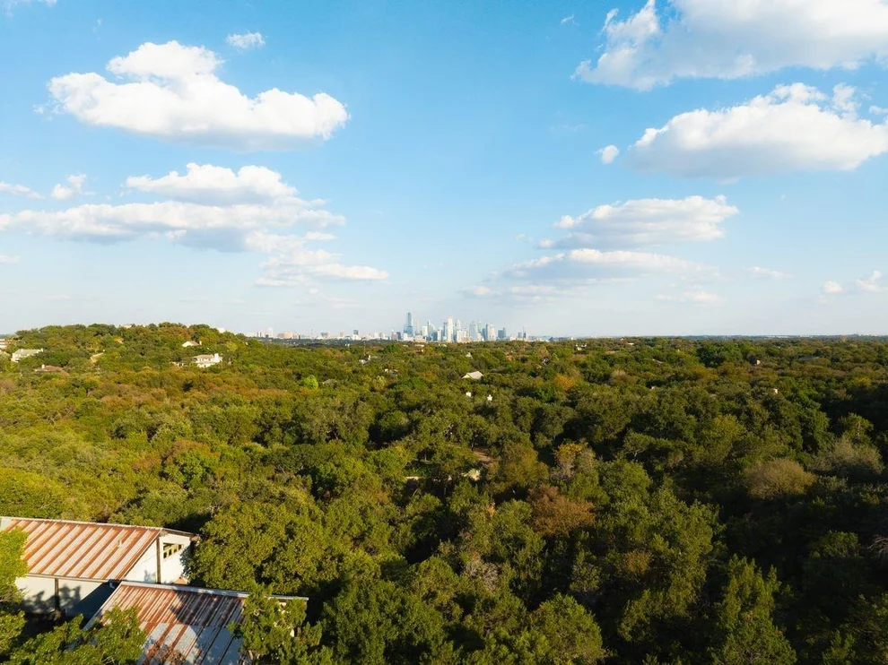 Unit for sale at 620 Rocky Ledge RD, West Lake Hills, TX 78746
