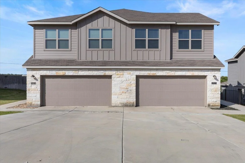 Unit for sale at 126/128 Dodge RD, Georgetown, TX 78626