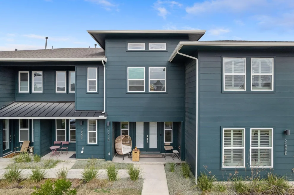 Unit for sale at 2600 Simond Ave, Austin, TX 78723