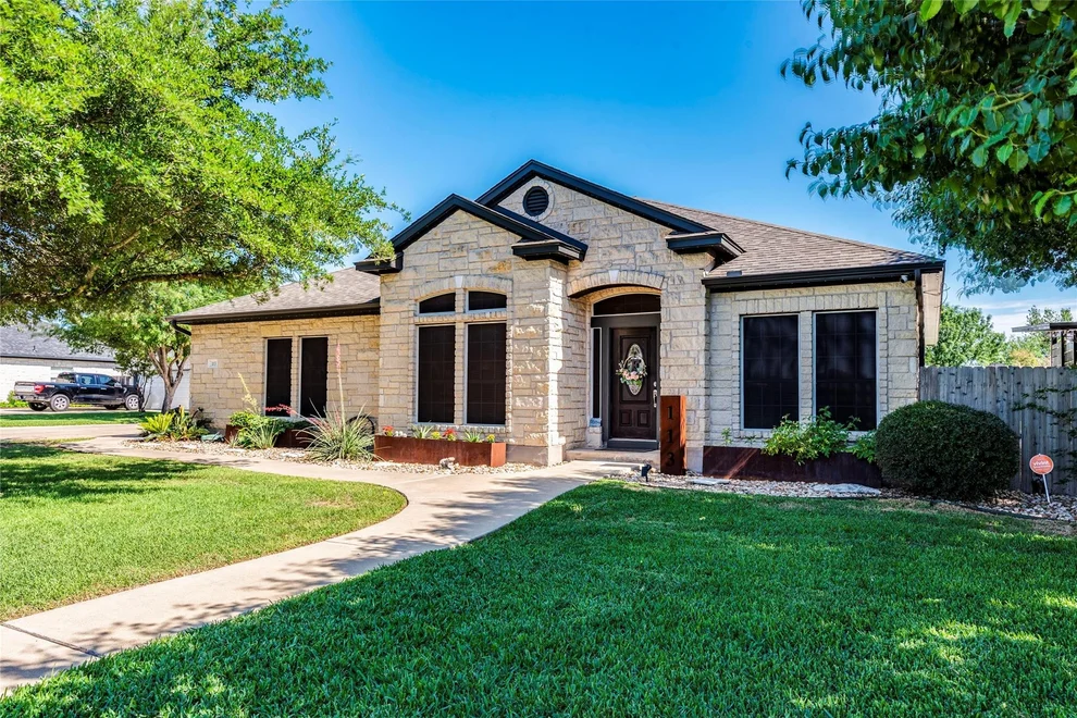 Unit for sale at 113 San Jacinto DR, Hutto, TX 78634
