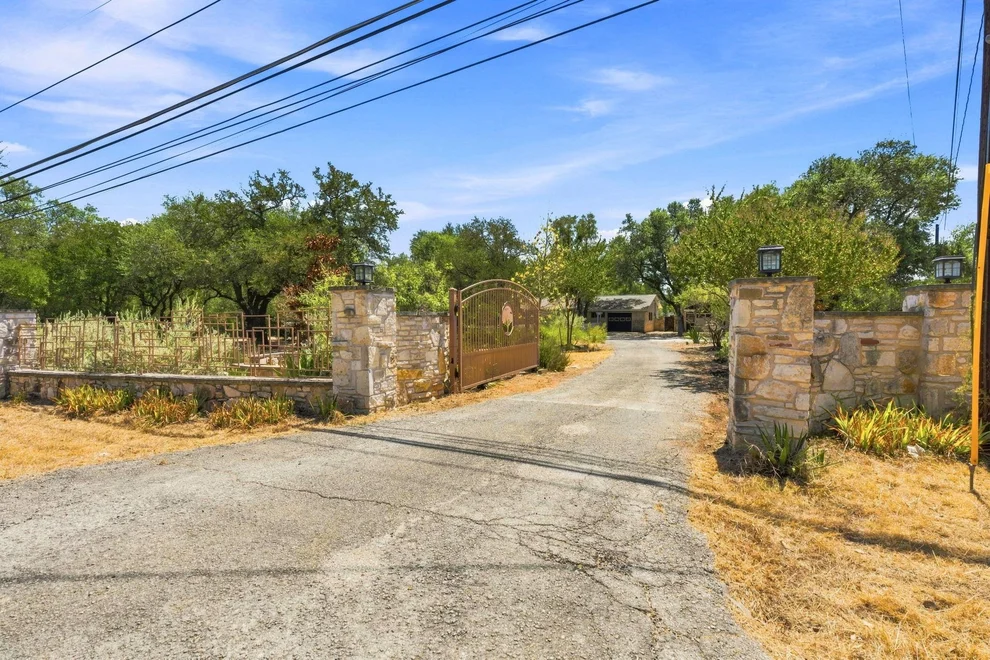 Unit for sale at 3809 Wyldwood RD, Austin, TX 78739