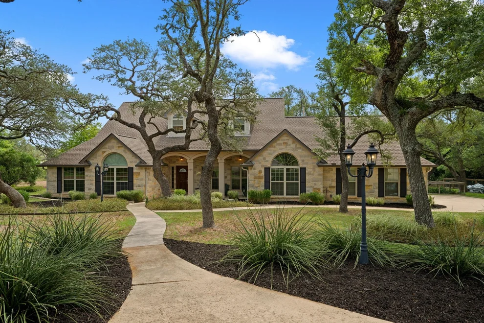 Unit for sale at 164 Lone Wolf CT, Dripping Springs, TX 78620