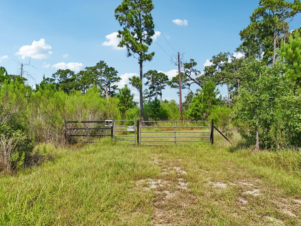 Unit for sale at 210 Old Antioch RD, Smithville, TX 78957