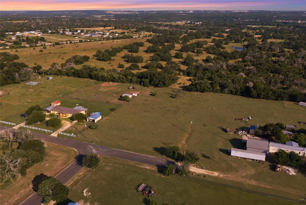 Unit for sale at 132 Antelope PASS, Liberty Hill, TX 78642