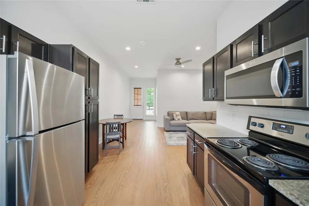 Unit for sale at 2400 Louis Henna BLVD, Round Rock, TX 78664