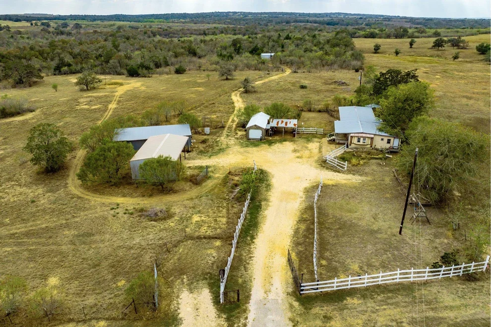 Unit for sale at 9054 Fm 713, Dale, TX 78616