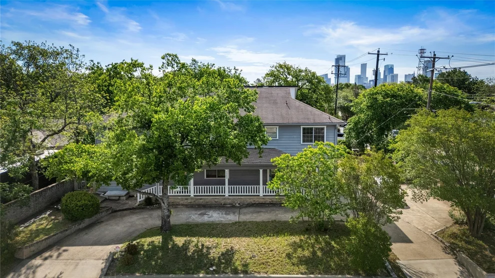 Unit for sale at 1303 Newfield LN, Austin, TX 78703