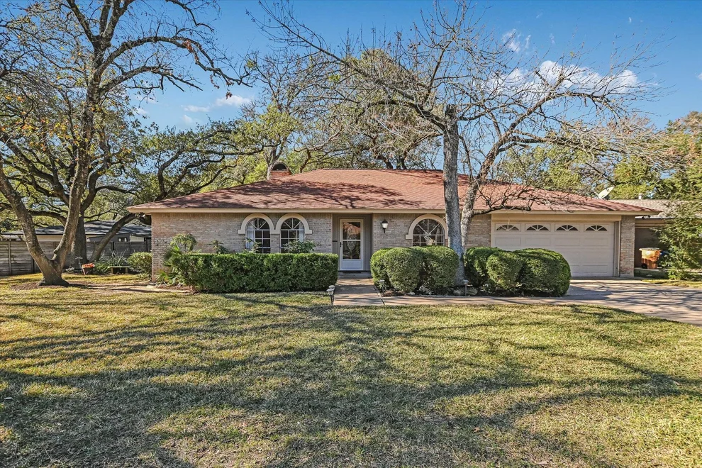 Unit for sale at 8900 Currywood DR, Austin, TX 78759