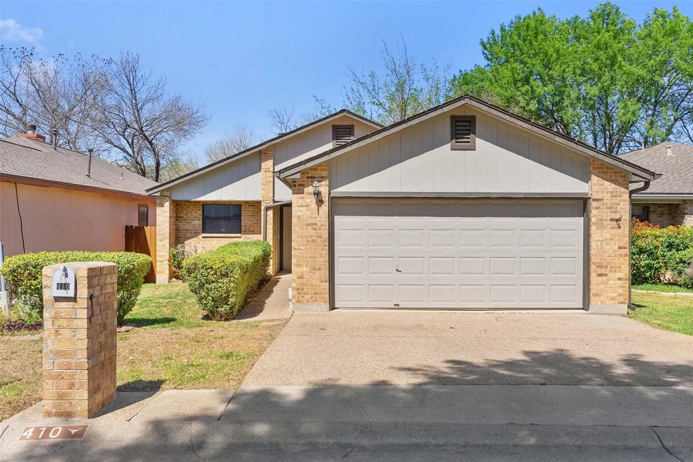 Unit for sale at 410 Village LN, Buda, TX 78610