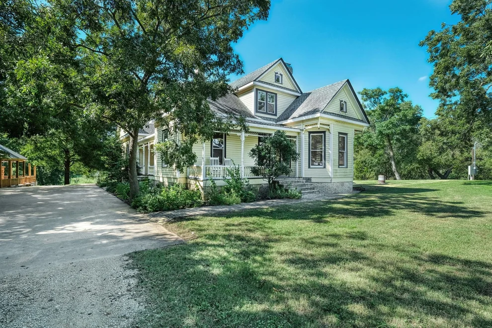 Unit for sale at 11900 Fm 1660, Hutto, TX 78634