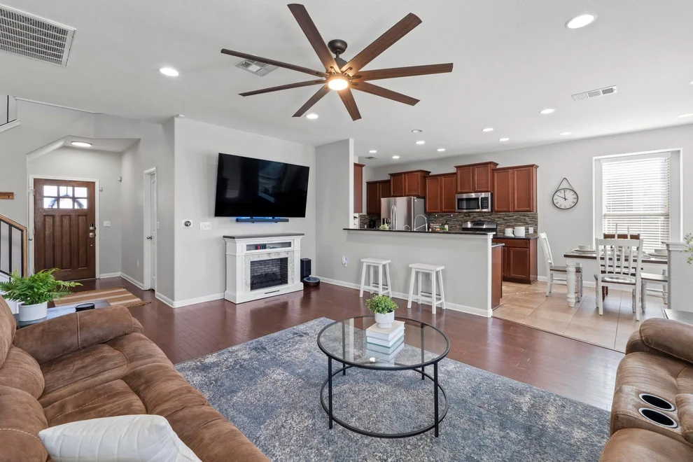 Unit for sale at 408 Alsatian LN, Leander, TX 78641