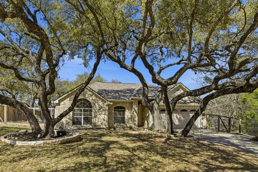 Unit for sale at 21528 Paine Ave, Lago Vista, TX 78645