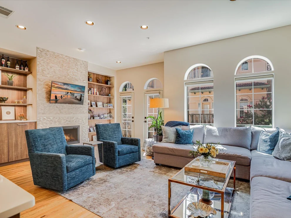 Unit for sale at 1529 Barton Springs RD, Austin, TX 78704