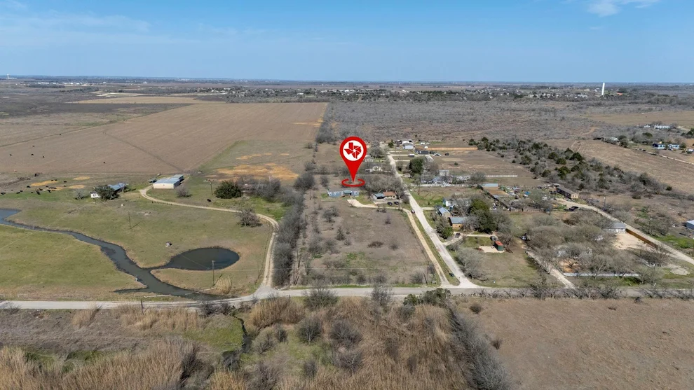 Unit for sale at 498 William Pettus RD, Maxwell, TX 78656