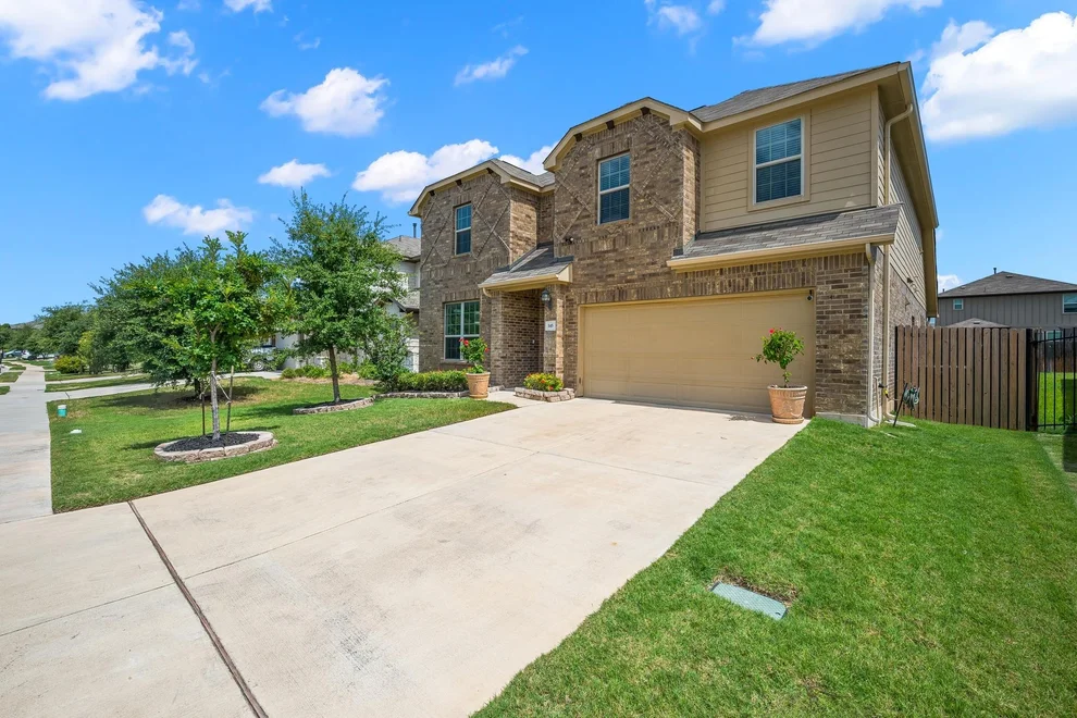 Unit for sale at 145 Findley Ave, Leander, TX 78641