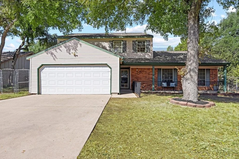 Unit for sale at 1702 Oakridge DR, Round Rock, TX 78681