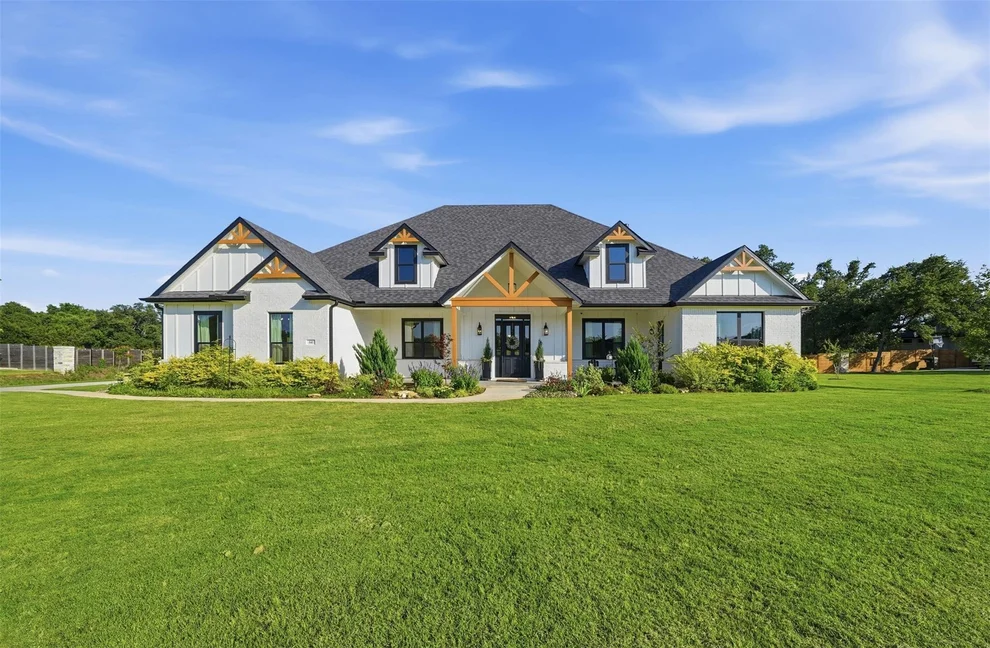 Unit for sale at 141 Blessing Ranch Estates DR, Liberty Hill, TX 78642