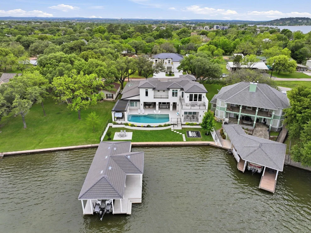 Unit for sale at 136 S Shorewood DR, Granite Shoals, TX 78654