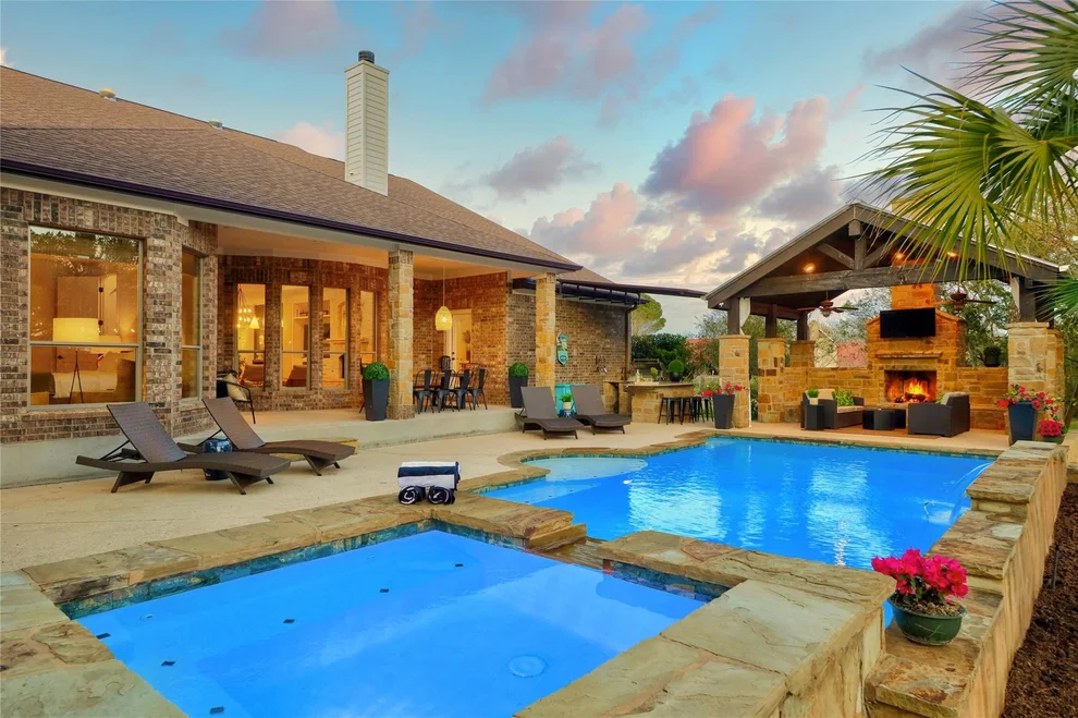 Unit for sale at 8601 Zyle RD, Austin, TX 78737
