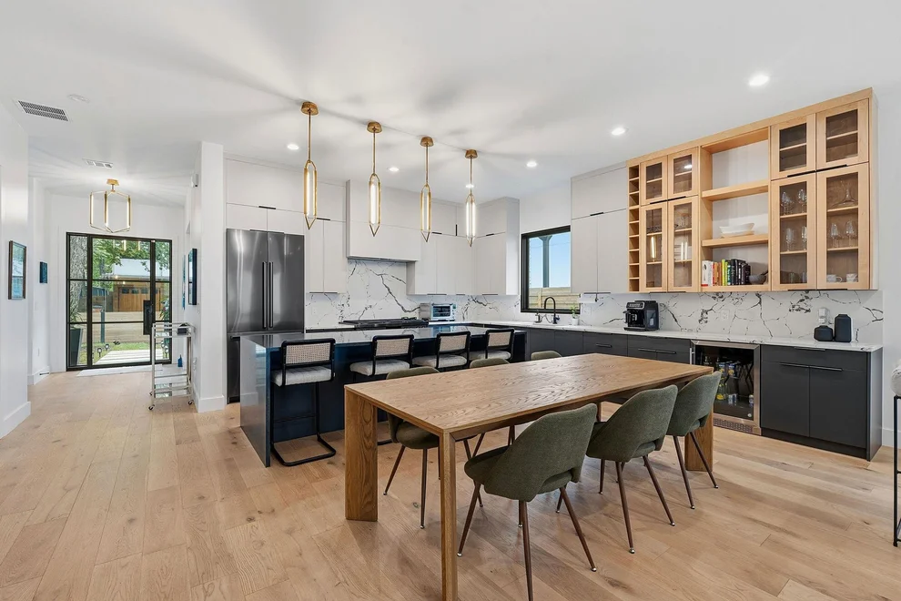 Unit for sale at 2004 Riverview ST, Austin, TX 78702