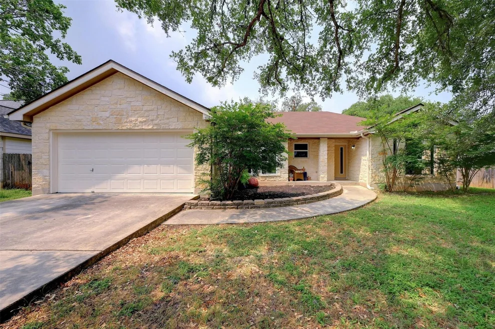 Unit for sale at 1303 Girard ST, San Marcos, TX 78666
