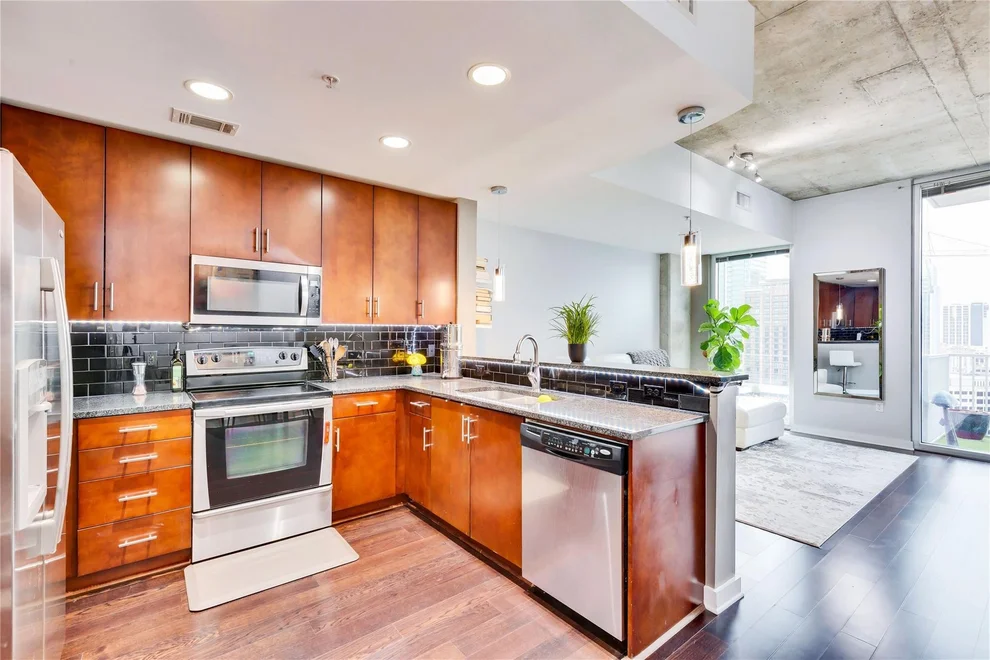 Unit for sale at 360 Nueces ST, Austin, TX 78701