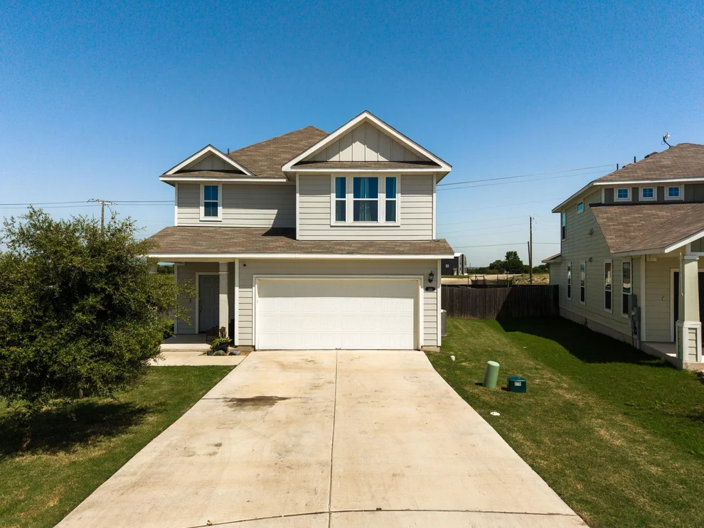 Unit for sale at 120 Blue Agate CT, Jarrell, TX 76537