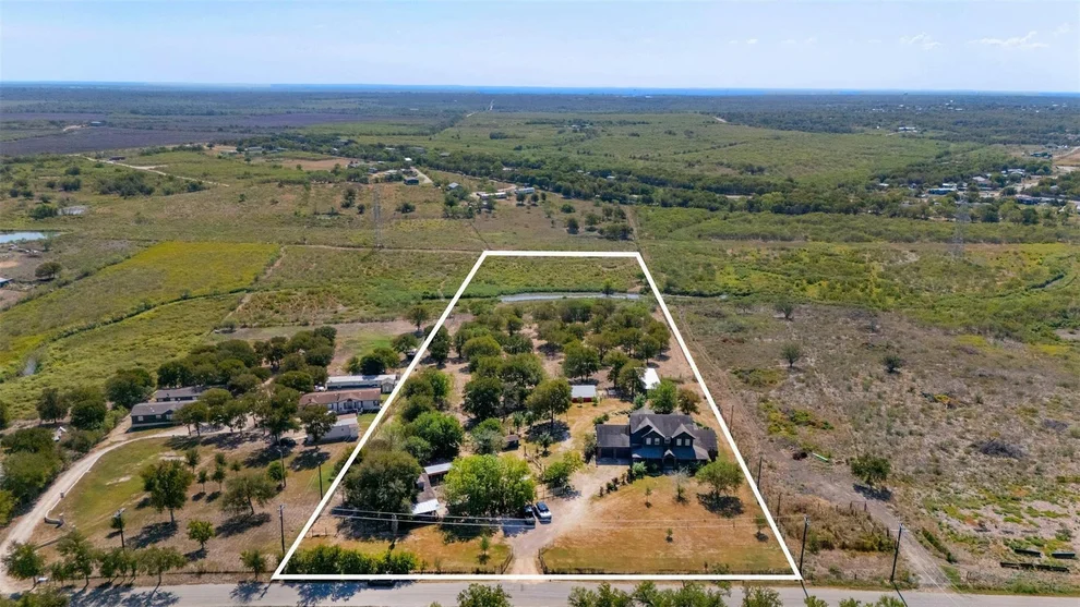 Unit for sale at 1120 Tomahawk TRL, Dale, TX 78616