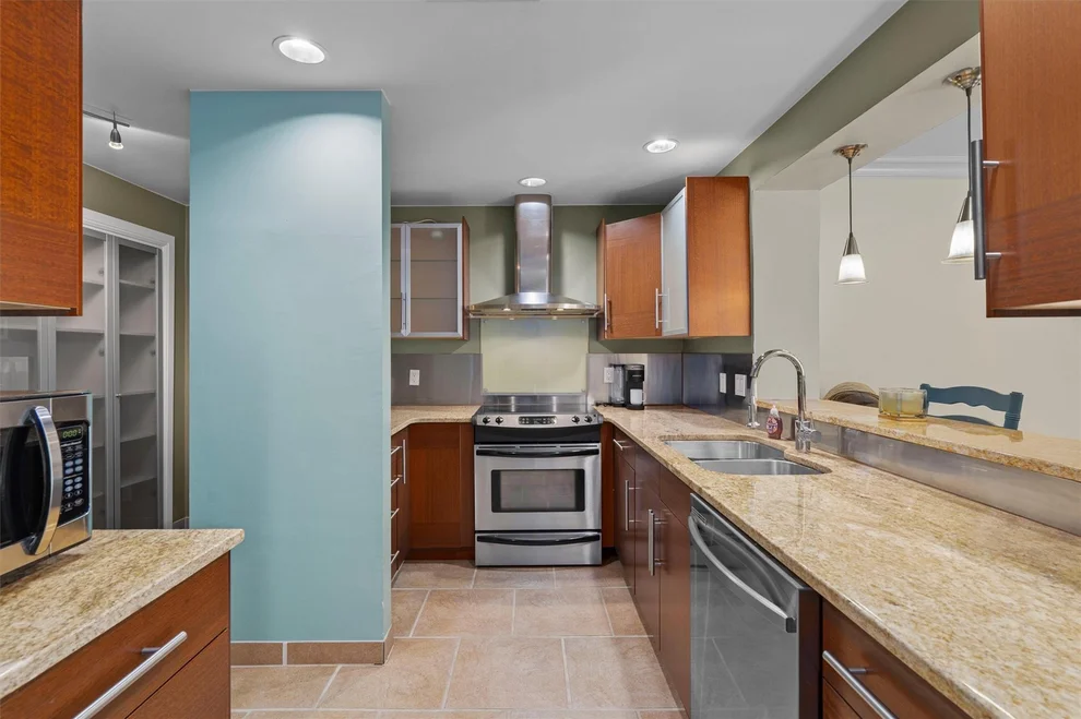 Unit for sale at 1707 Spyglass DR, Austin, TX 78746