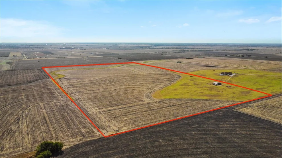 Unit for sale at 14502 Lund Carlson RD, Coupland, TX 78615