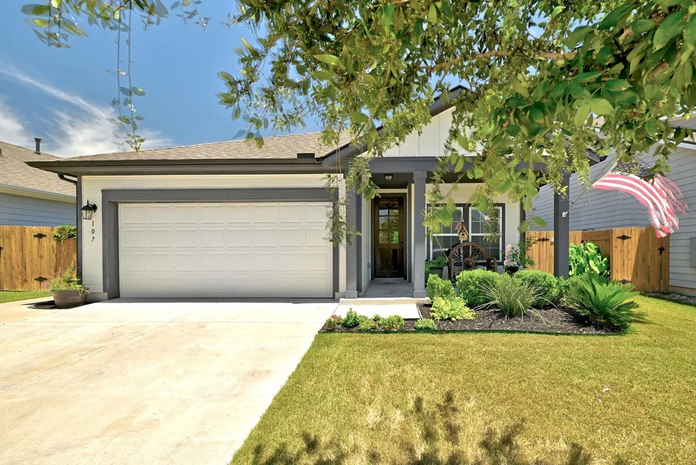 Unit for sale at 107 Trailside LN, Bastrop, TX 78602
