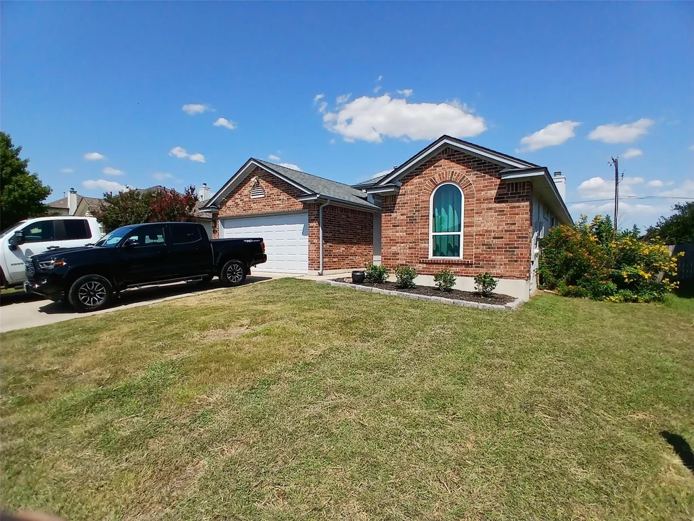 Unit for sale at 206 Saint Marys DR, Hutto, TX 78634