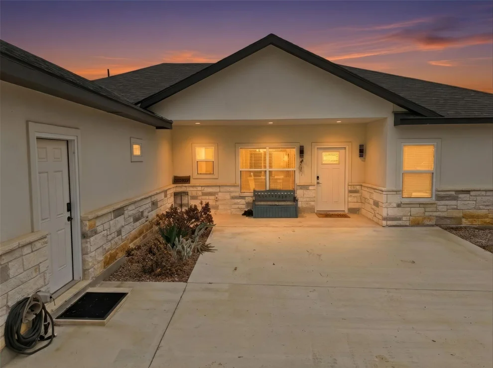 Unit for sale at 1515 Valley High LN, Granite Shoals, TX 78654
