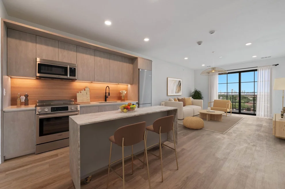Unit for sale at 4315 S Congress Ave, Austin, TX 78745