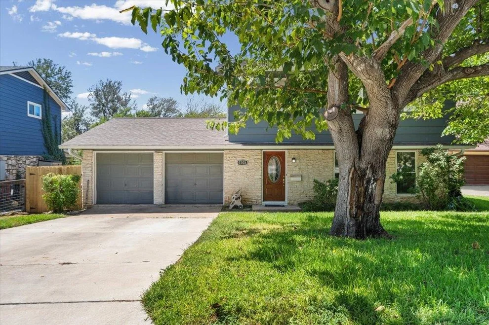 Unit for sale at 7108 Meadowood DR, Austin, TX 78723