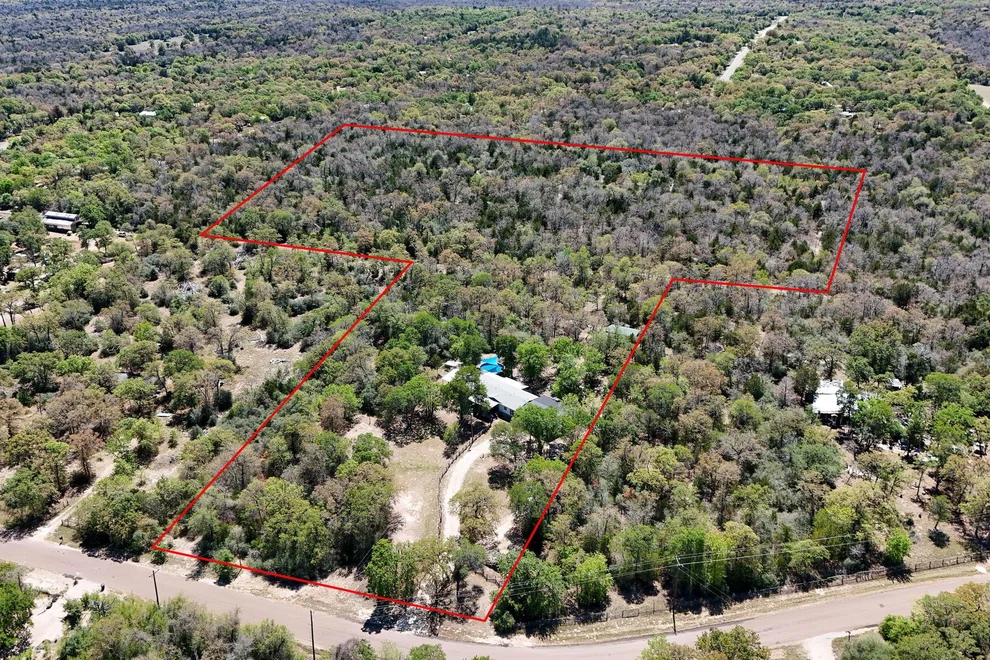 Unit for sale at 541 Hidden Oaks DR, Elgin, TX 78621