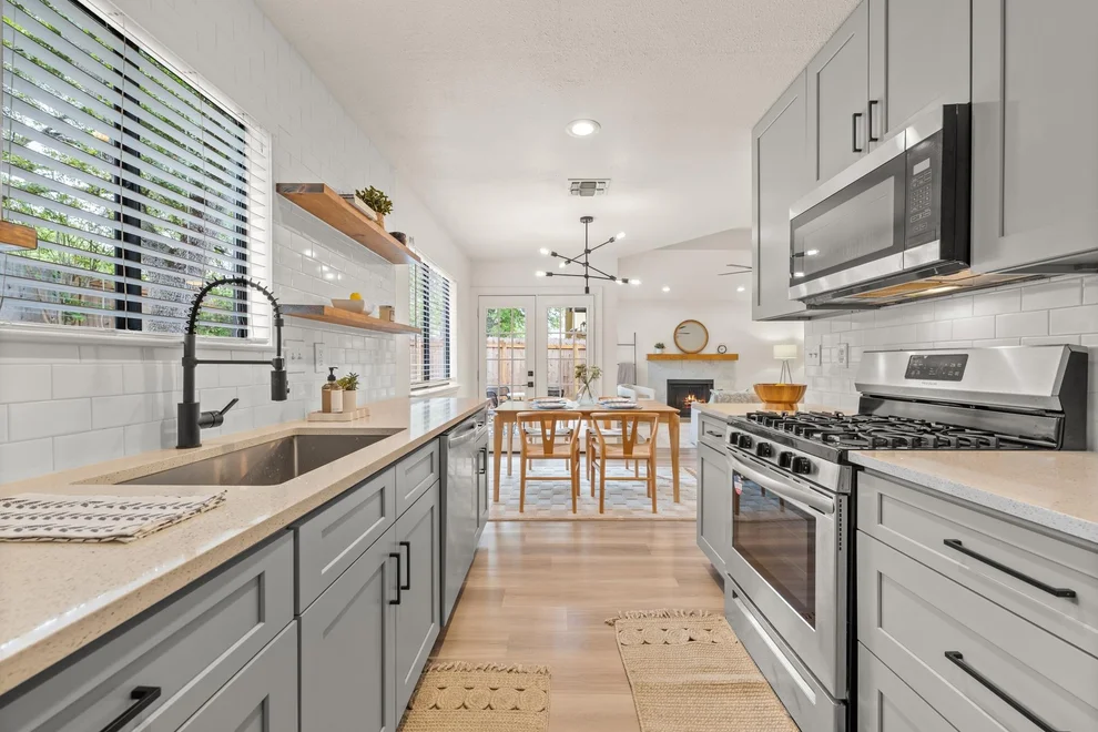 Unit for sale at 12107 Shropshire BLVD, Austin, TX 78753