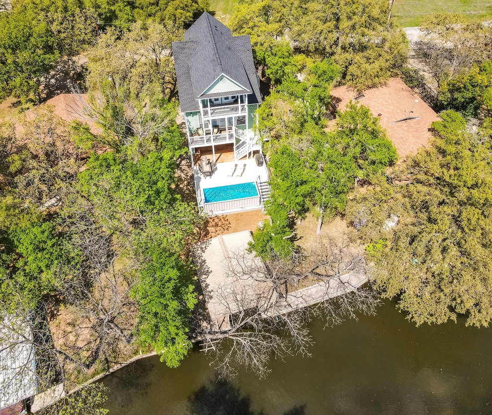 Unit for sale at 1943 Glencove DR, Kingsland, TX 78639