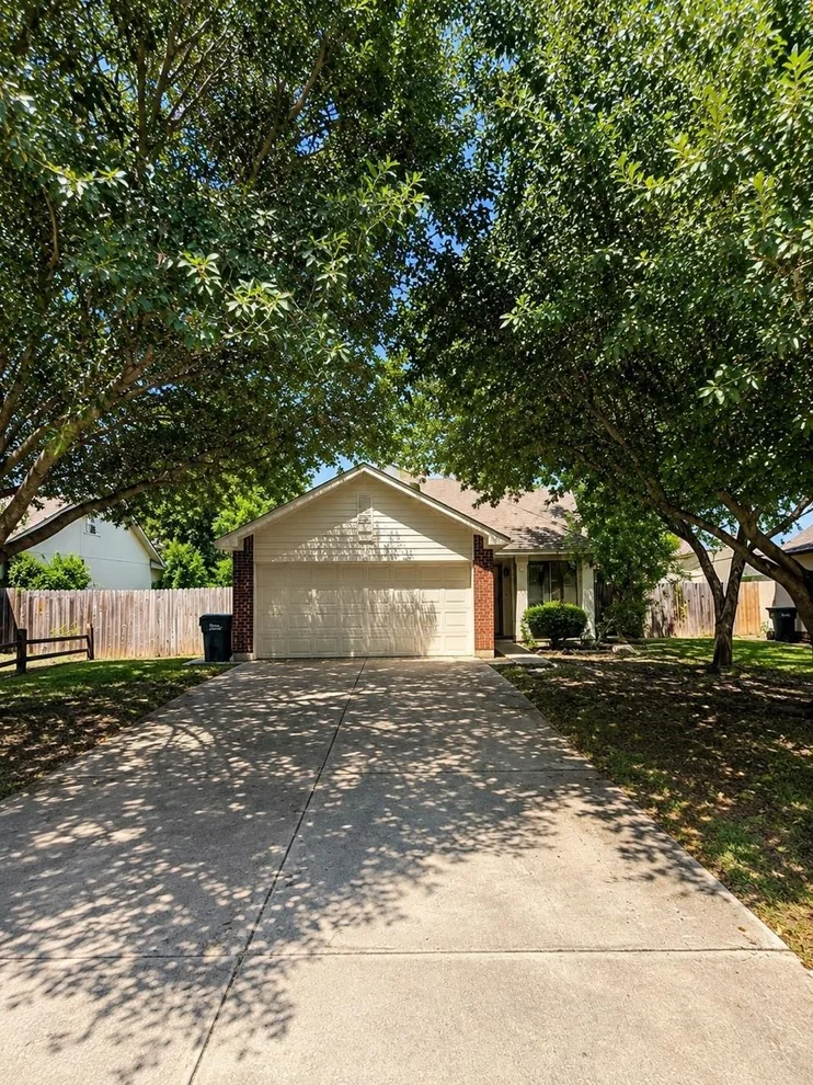 Unit for sale at 321 Zebra Dr DR, Kyle, TX 78640