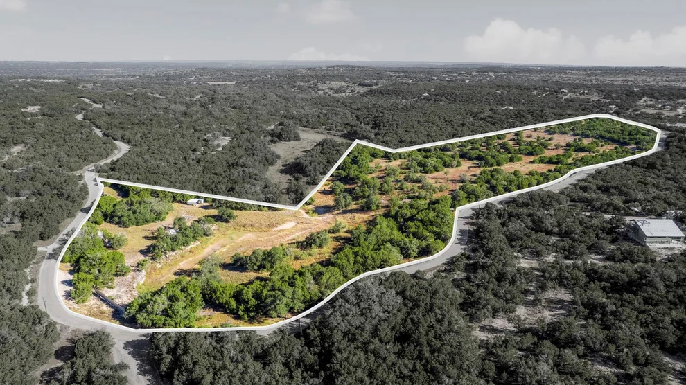 Unit for sale at 2021 Stagecoach Ranch RD, Dripping Springs, TX 78620