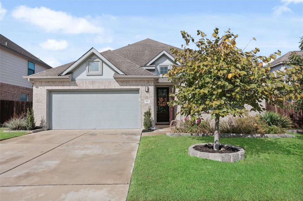 Unit for sale at 321 Millard ST, Georgetown, TX 78628