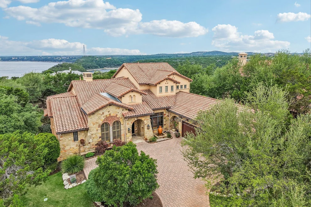 Unit for sale at 17701 Navigation LN, Jonestown, TX 78645