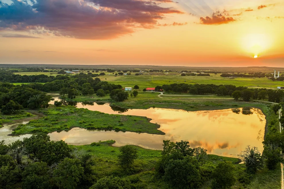 Unit for sale at 8606 Star Hollow RD, Lipan, TX 76462