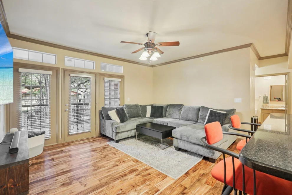 Unit for sale at 9525 N Capital Of Texas Highway, Austin, TX 78759