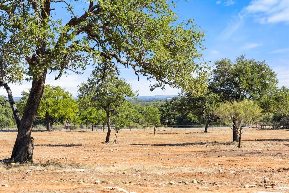 Unit for sale at 2560 Towhead Valley RD, Johnson City, TX 78636