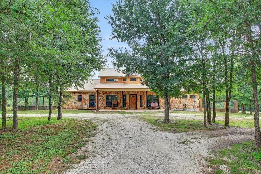 Unit for sale at 18197 Fm 619, Elgin, TX 78621