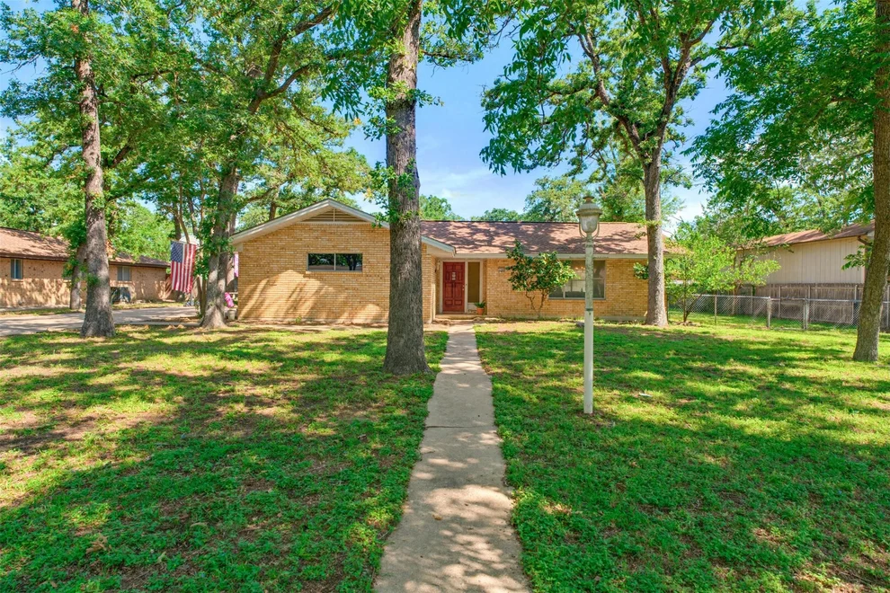Unit for sale at 1700 O'Kelley RD, Rockdale, TX 76567