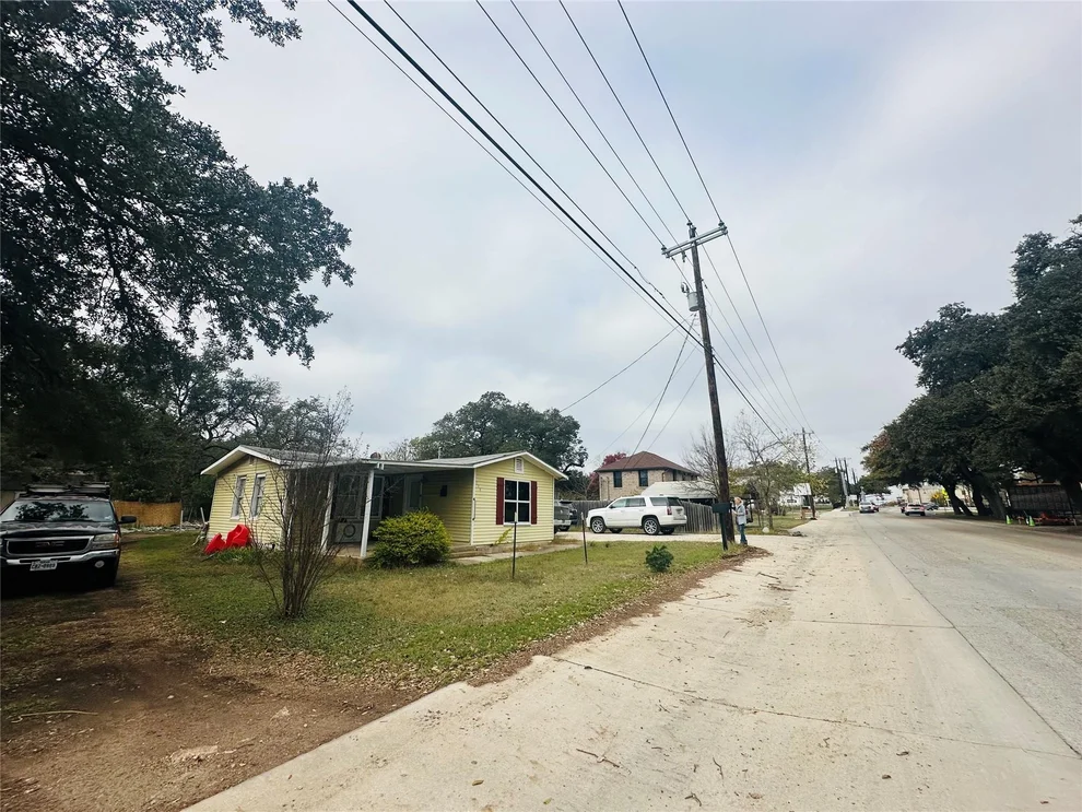 Unit for sale at 120 CR 279, Liberty Hill, TX 78642